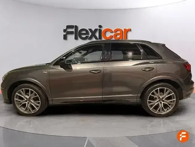 Usado Audi Q3 150 CV (110 kW) 2025 Gris SUV