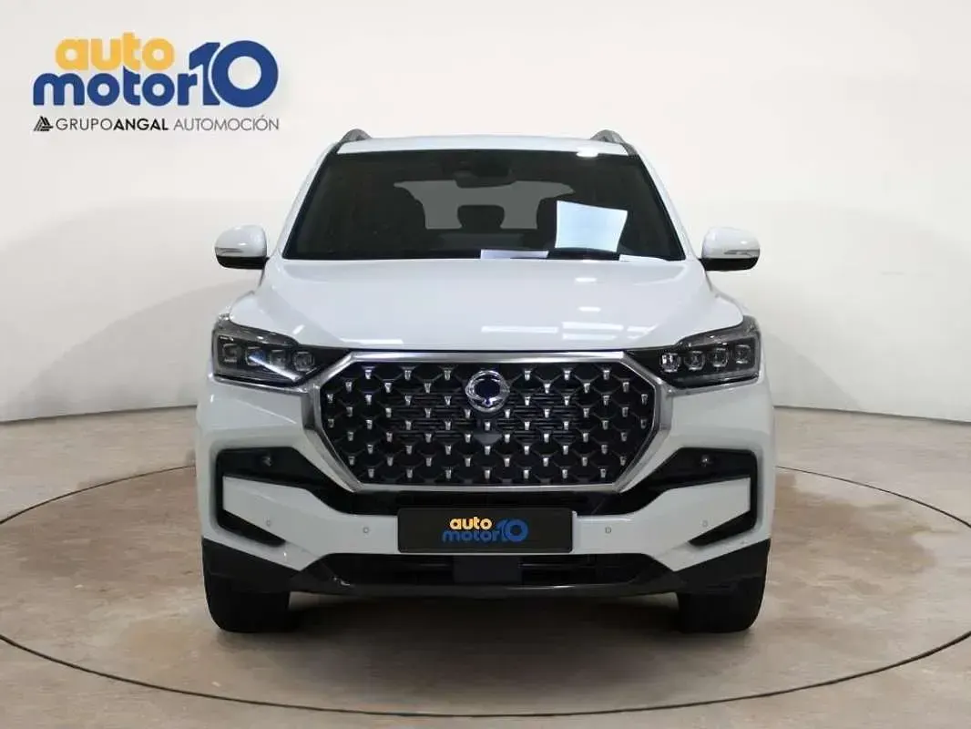 Usado SsangYong Rexton 203 CV (149 kW) 2024 SUV