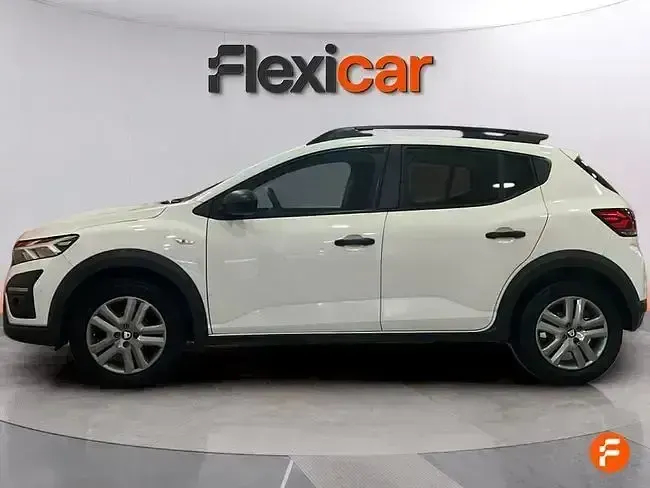 Usado Dacia Sandero Essentiel 100 CV (73 kW) 2021 Blanco Berlina