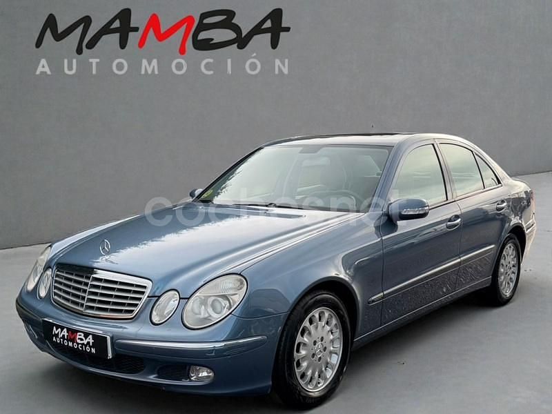 Azul Usado 2003 Mercedes E320 Elegance Berlina | 6990 € (Un poco caro) - Imagen 1/4