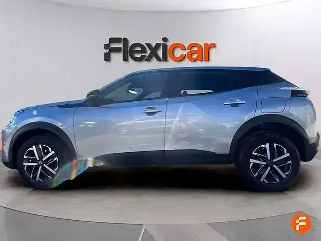 Begagnad Peugeot 2008 Active 100 HK (73 kW) 2023 Grå SUV