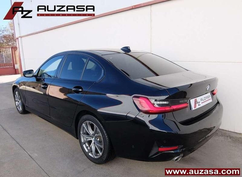 Usado BMW 318 Shadowline 150 CV (110 kW) 2022 Negro Berlina