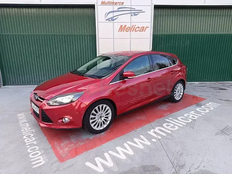 Usado Ford Focus Titanium 115 CV (84 kW) 2011 Granate Berlina