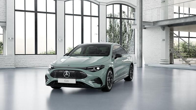 Nuevo Mercedes CLA 250+ 200 kW (272 CV) 2026 Verde Berlina