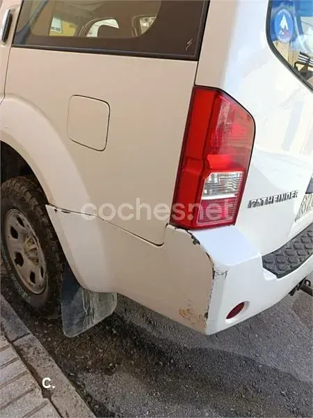 Usado Nissan Pathfinder XE 174 CV (127 kW) 2006 Blanco SUV