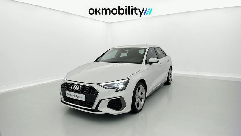 Usado Audi A3 Sportback e-tron S-Line 150 CV (110 kW) 2023 Ibis weiss Utilitario