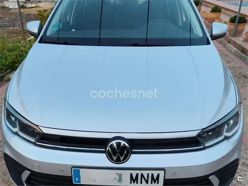 Usado VW Polo Life 95 CV (69 kW) 2024 Gris / plata Utilitario