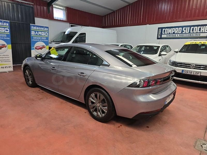 Usado Peugeot 508 Active 130 CV (95 kW) 2022 Gris / plata Berlina