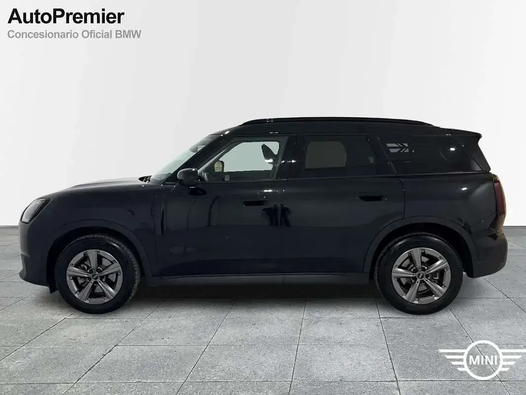 Usado Mini One D Countryman Essential 163 CV (119 kW) 2024 Negro SUV