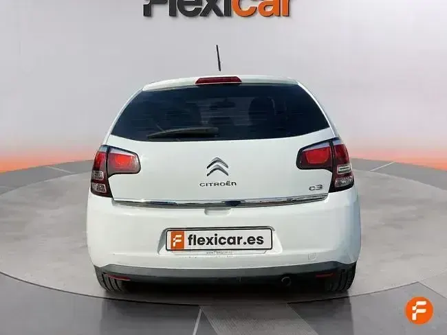Usado Citroën C3 Feel 82 CV (60 kW) 2016 Blanco
