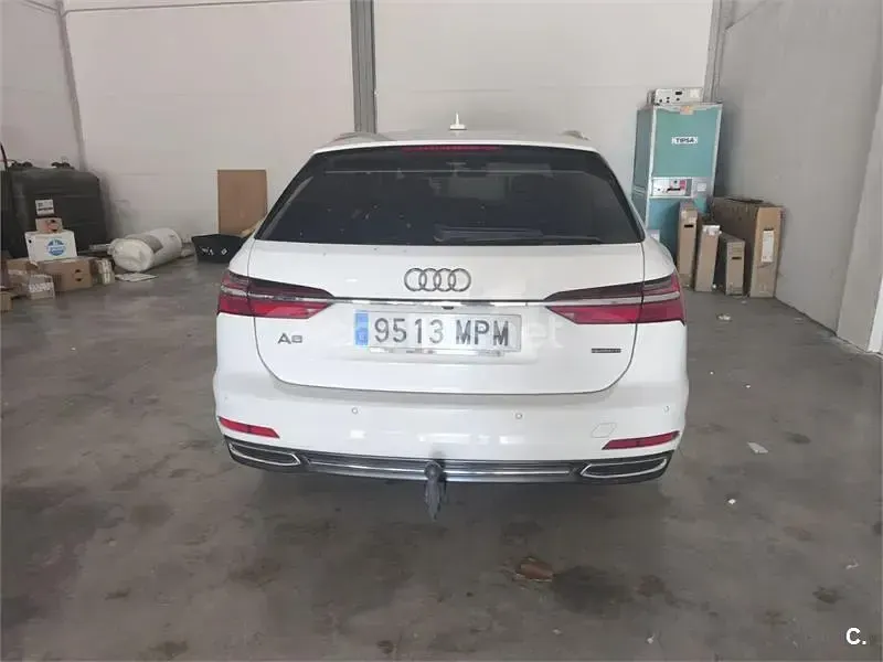 Usado Audi A6 204 CV (150 kW) 2021 Blanco Familiar