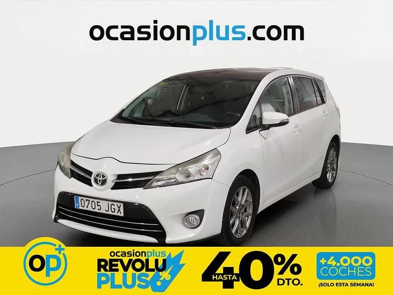 Usado Toyota Verso Advance 112 CV (82 kW) 2015 Blanco Monovolumen
