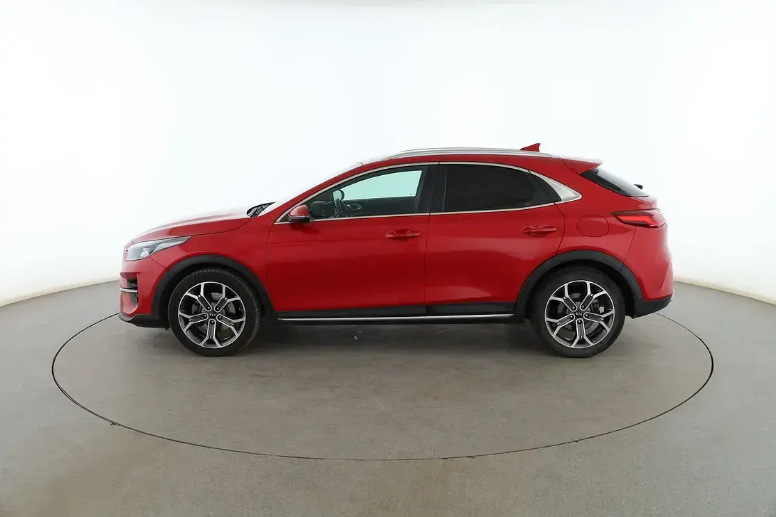 Usado Kia XCeed 120 CV (88 kW) 2021 Rojo SUV