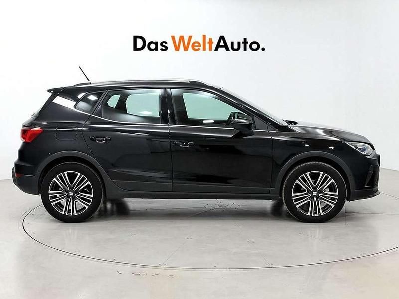 Usado Seat Arona FR 116 CV (85 kW) 2024 Negro SUV