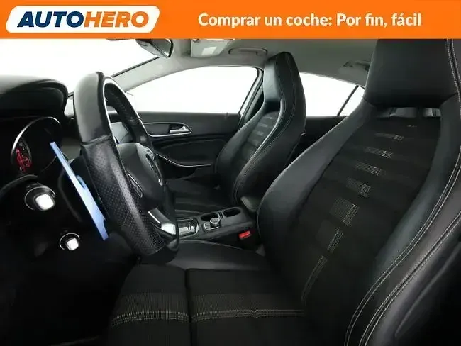 Usado Mercedes GLA200 Urban 136 CV (100 kW) 2019 SUV