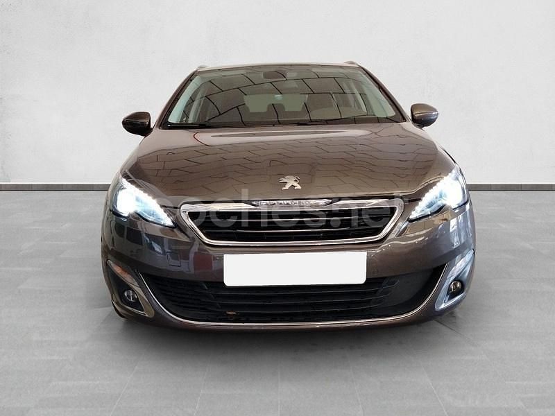 Usado Peugeot 308 SW Allure 130 CV (95 kW) 2014 Gris / plata Familiar