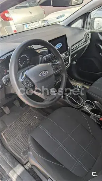 Usado Ford Fiesta Trend 85 CV (62 kW) 2019 Negro Utilitario