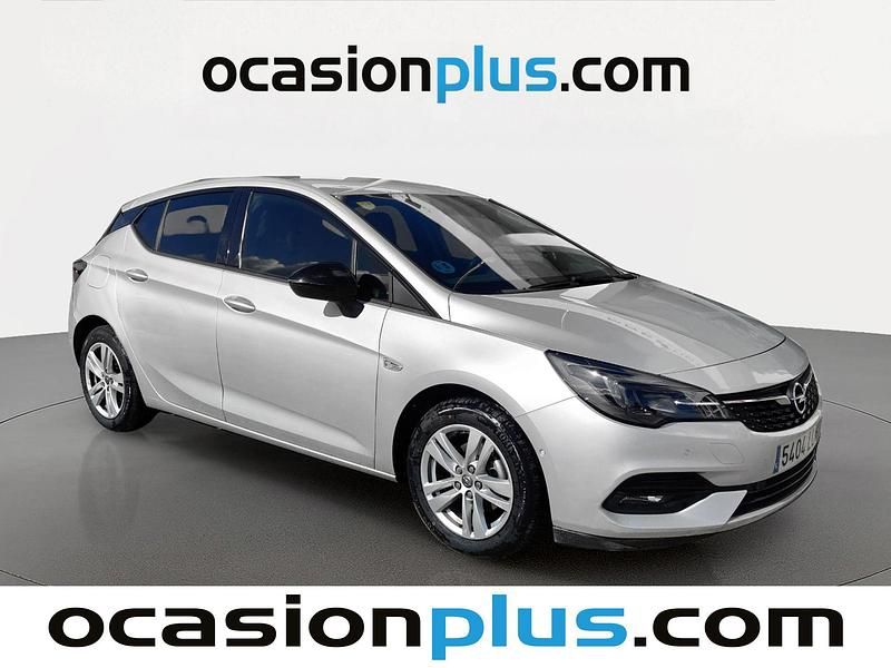 Usado Opel Astra GS Line 110 CV (80 kW) 2020 Gris plata Utilitario