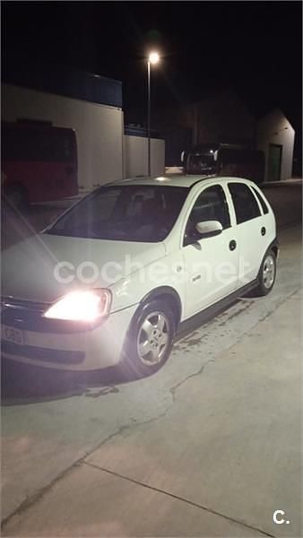 Usado Opel Corsa Elegance 90 CV (66 kW) 2004 Blanco Utilitario