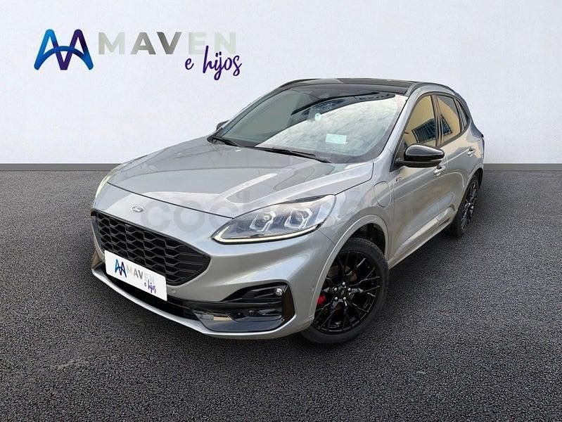Usado Ford Kuga ST-Line X 225 CV (165 kW) 2023 Gris / plata SUV