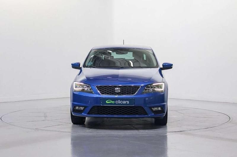 Usado Seat Toledo XCELLENCE 110 CV (80 kW) 2018 Azul Utilitario