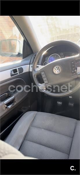 Usado VW Touareg R 174 CV (127 kW) 2004 Negro SUV
