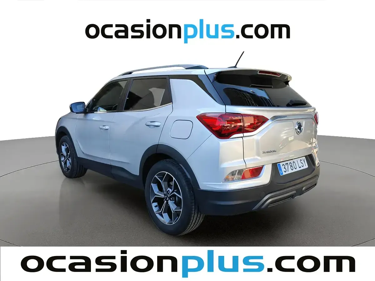 Usado SsangYong Korando 136 CV (100 kW) 2021 Gris SUV