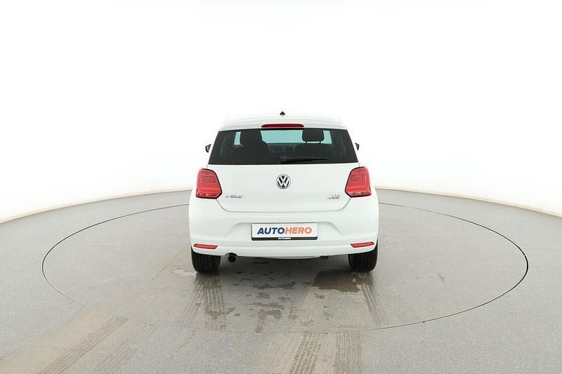Usado VW Polo Sport 90 CV (66 kW) 2015 Blanco Berlina
