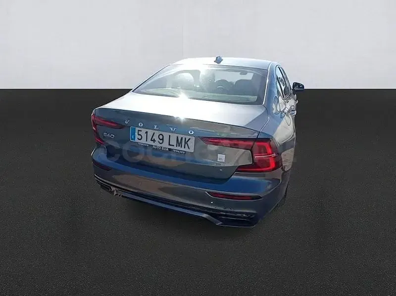 Usado Volvo S60 405 CV (297 kW) 2020 Gris / plata Berlina
