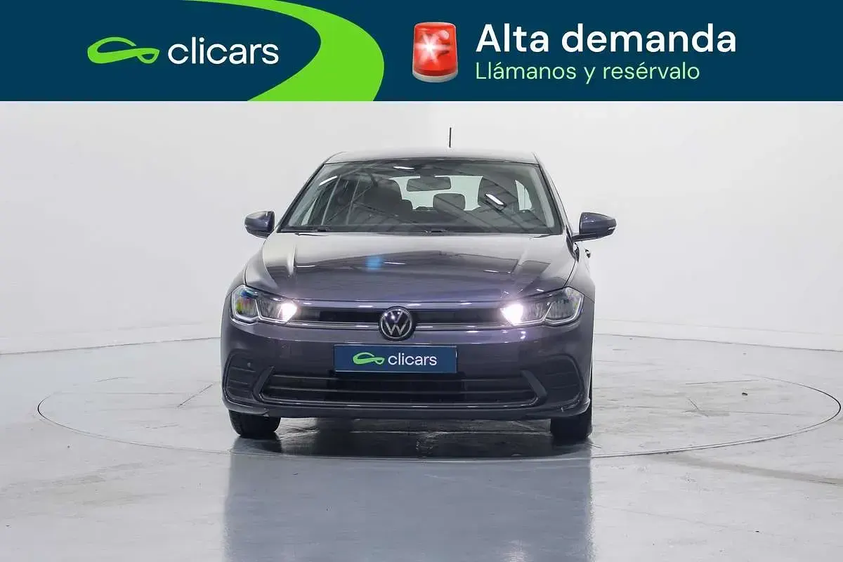 Usado VW Polo 95 CV (69 kW) 2022 Gris Utilitario