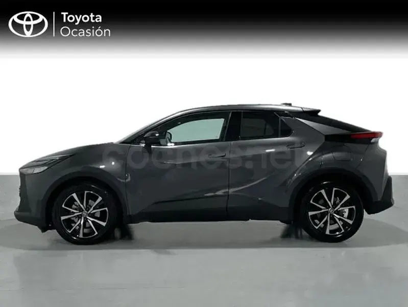 Usado Toyota C-HR Advance 140 CV (102 kW) 2025 Gris / plata SUV
