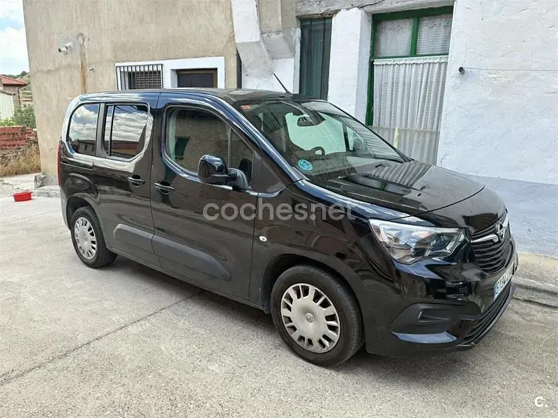Usado Opel Combo Life Selective 130 CV (95 kW) 2019 Negro Monovolumen