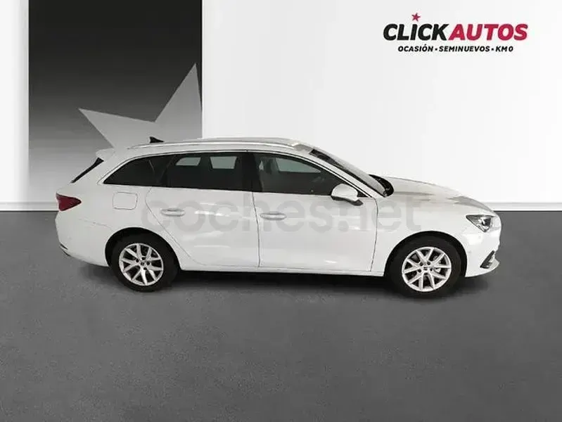 Usado Seat Leon Style 116 CV (85 kW) 2025 Blanco Familiar