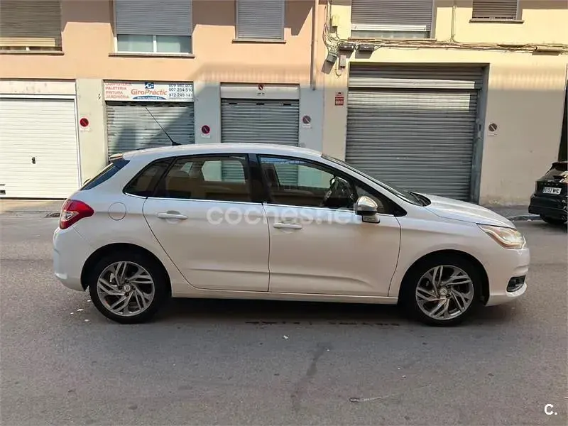 Usado Citroën C4 92 CV (67 kW) 2013 Blanco Berlina