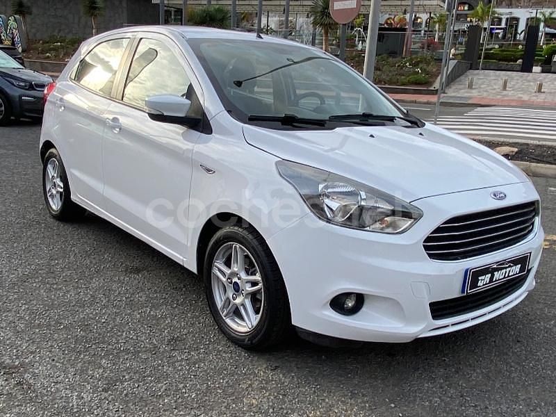 Blanco Usado 2016 Ford Ka Plus Utilitario | 7990 € (Caro) - Imagen 1/4