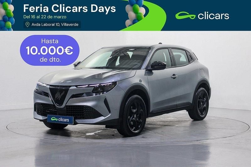 Usado Alfa Romeo Junior 136 CV (100 kW) 2025 Gris SUV