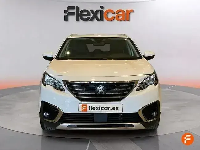 Usado Peugeot 5008 Active 130 CV (95 kW) 2018 Blanco Monovolumen