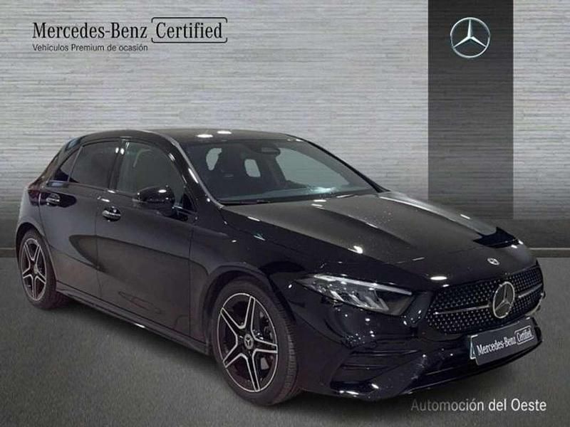 Usado Mercedes A200 151 CV (111 kW) 2024 Negro Utilitario