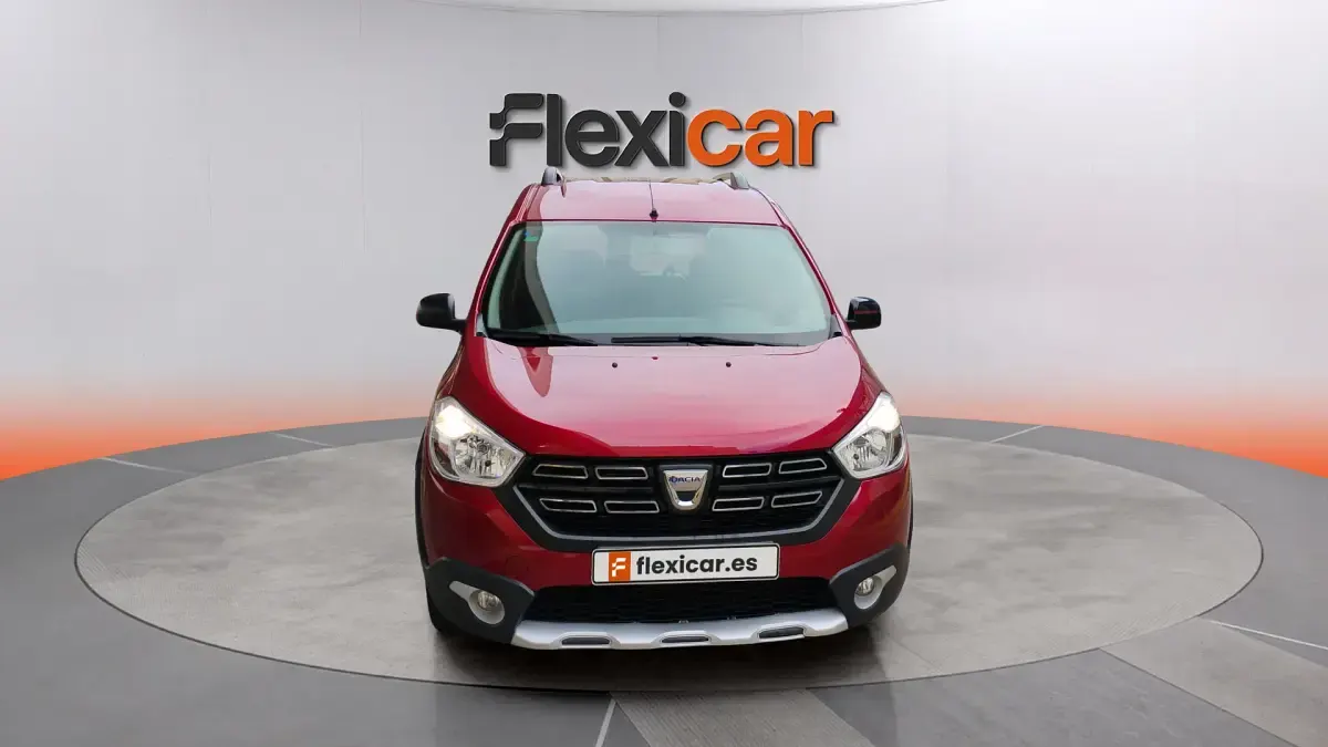 Usado Dacia Dokker Comfort 95 HP (69 kW) 2020 Vermelho Monovolume