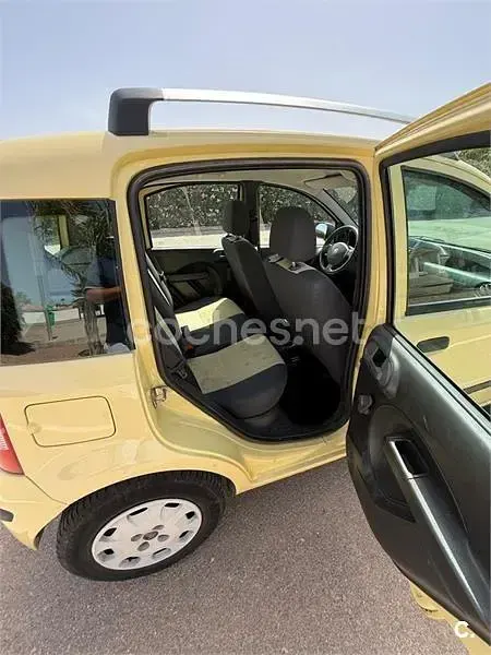 Usado Fiat Panda Dynamic 69 CV (50 kW) 2011 Amarillo Utilitario