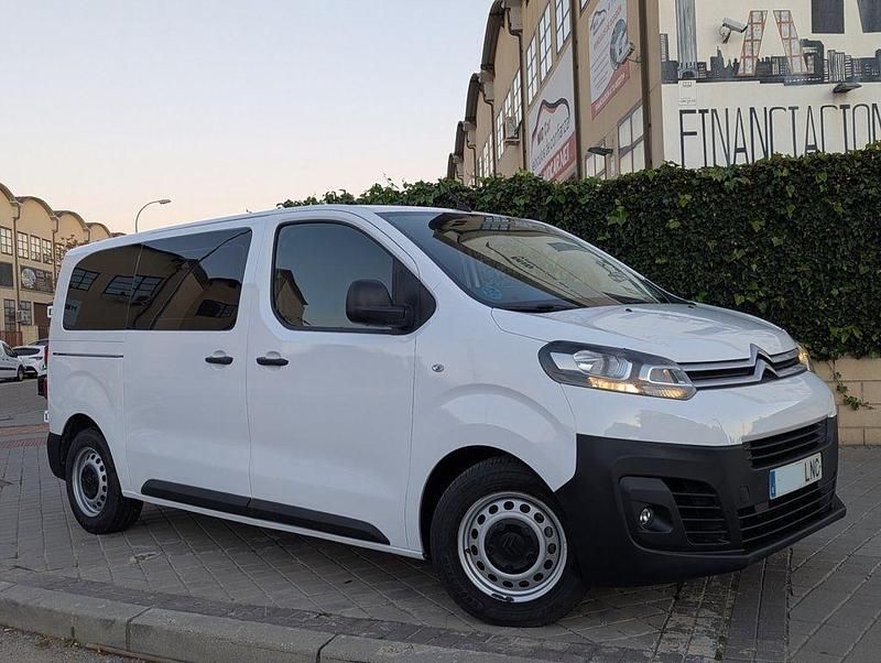 Blanco Usado 2021 Citroën Jumpy Comfort Familiar | 22.950 € (Precio justo) - Imagen 1/4
