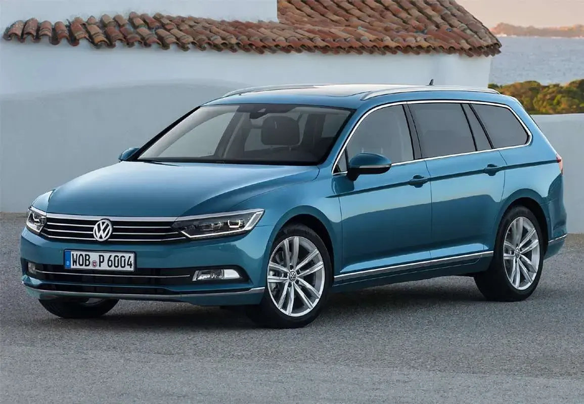 Usado VW Passat Edition 120 CV (88 kW) 2016 Azul Familiar