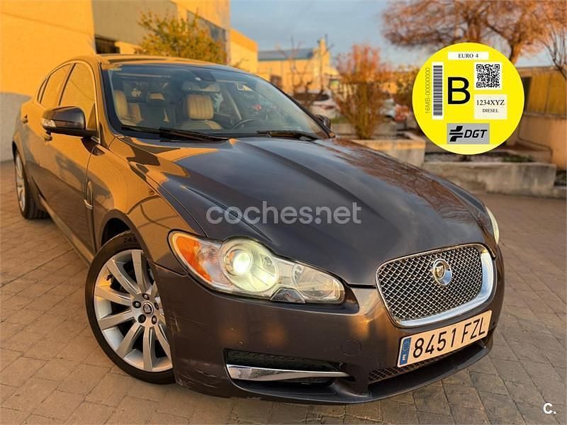 Usado Jaguar XF Premium Luxury 207 CV (152 kW) 2008 Marrón Berlina