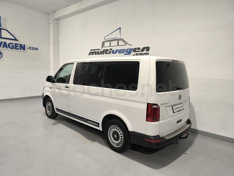 Usado VW Multivan Trendline 102 CV (75 kW) 2017 Blanco Monovolumen