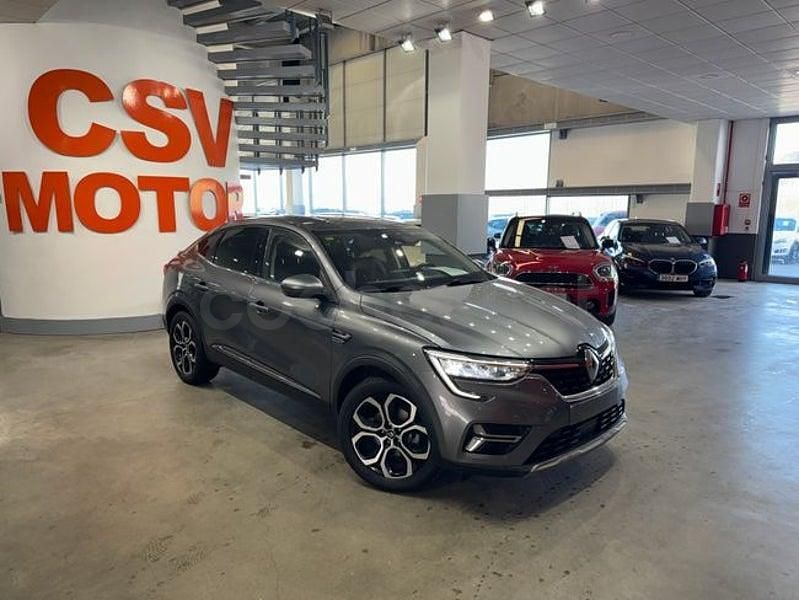 Usado Renault Arkana Zen 145 CV (106 kW) 2023 Gris / plata SUV