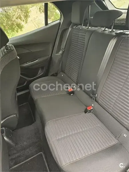Usado Peugeot 2008 Active 110 CV (80 kW) 2022 Blanco SUV