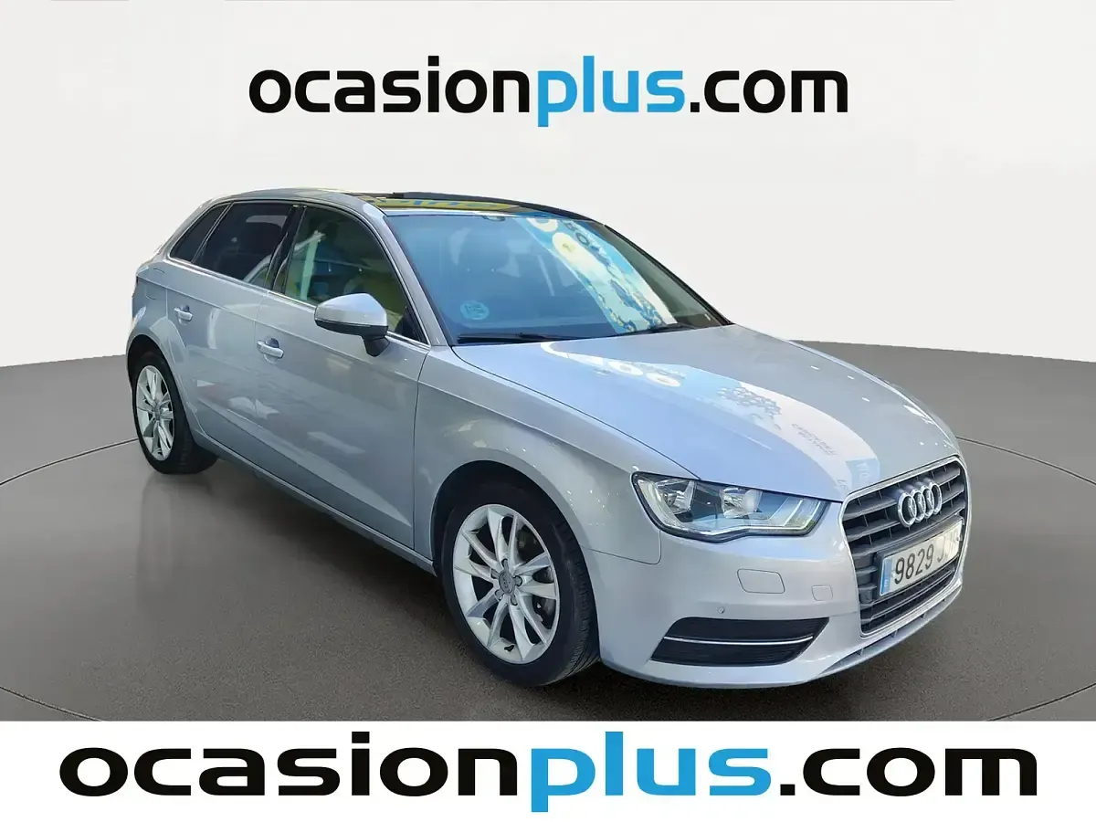 Usado Audi A3 Advanced Plus 110 CV (80 kW) 2015 Gris Berlina