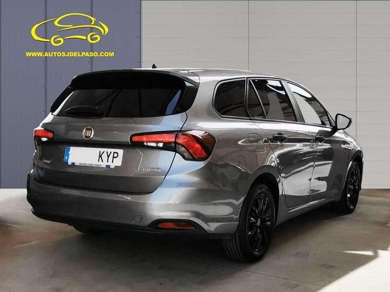 Usado Fiat Tipo Pop 95 HP (69 kW) 2019 Cinzento Carrinha