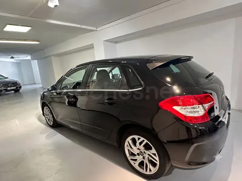 Usado Citroën C4 Exclusive 114 CV (83 kW) 2014 Negro Berlina