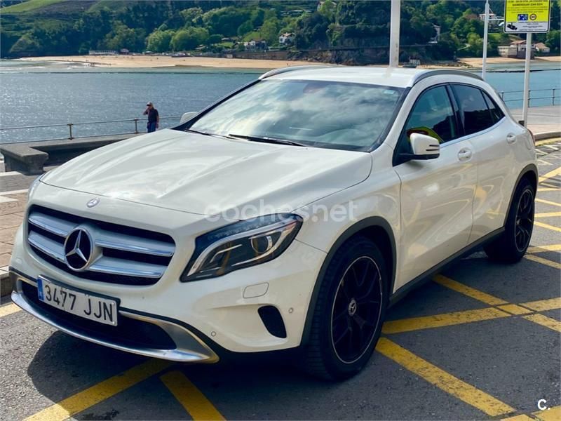 Blanco Usado 2015 Mercedes GLA200 AMG line SUV | 13.900 € (Precio justo) - Imagen 1/4